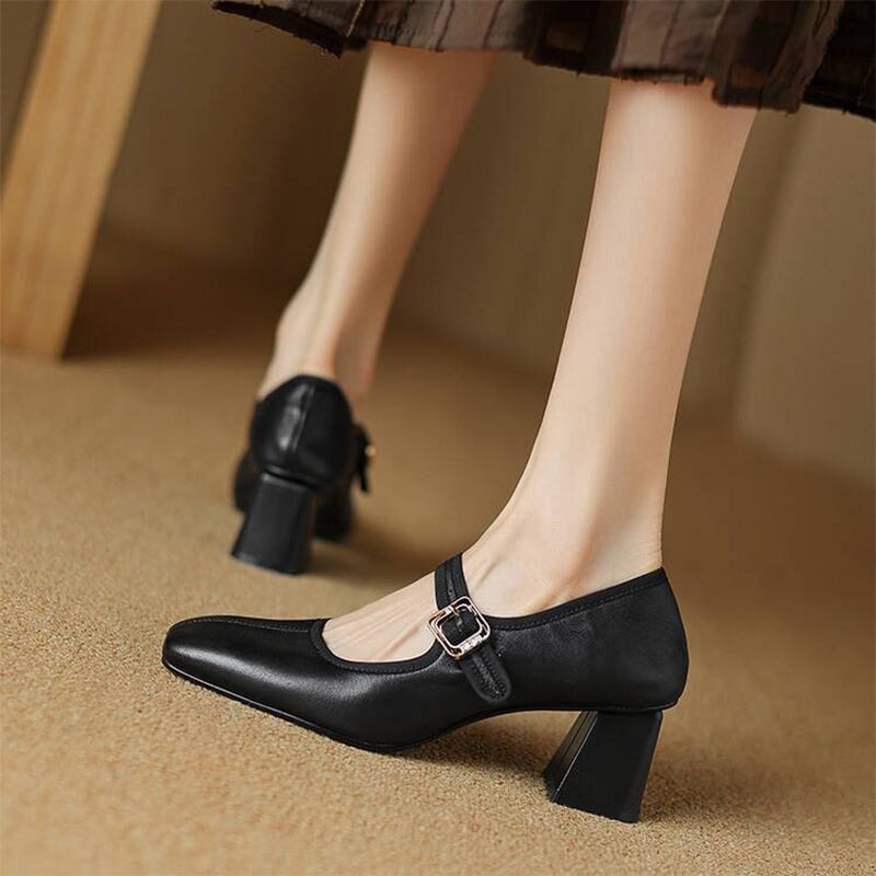 Nathalie | Vintage Block Heel Mary Janes